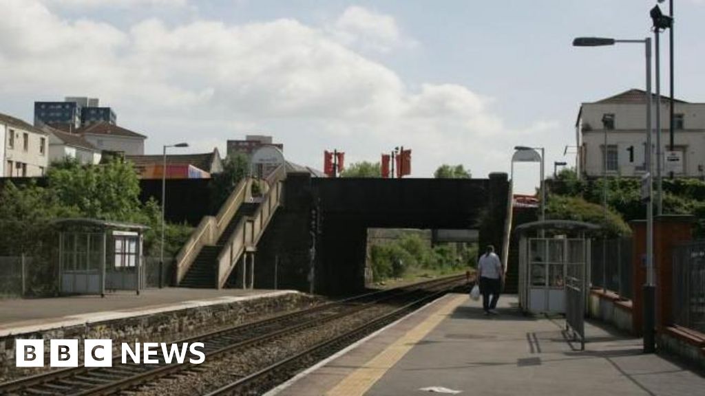Lawrence Hill rail station to become step free with new lift