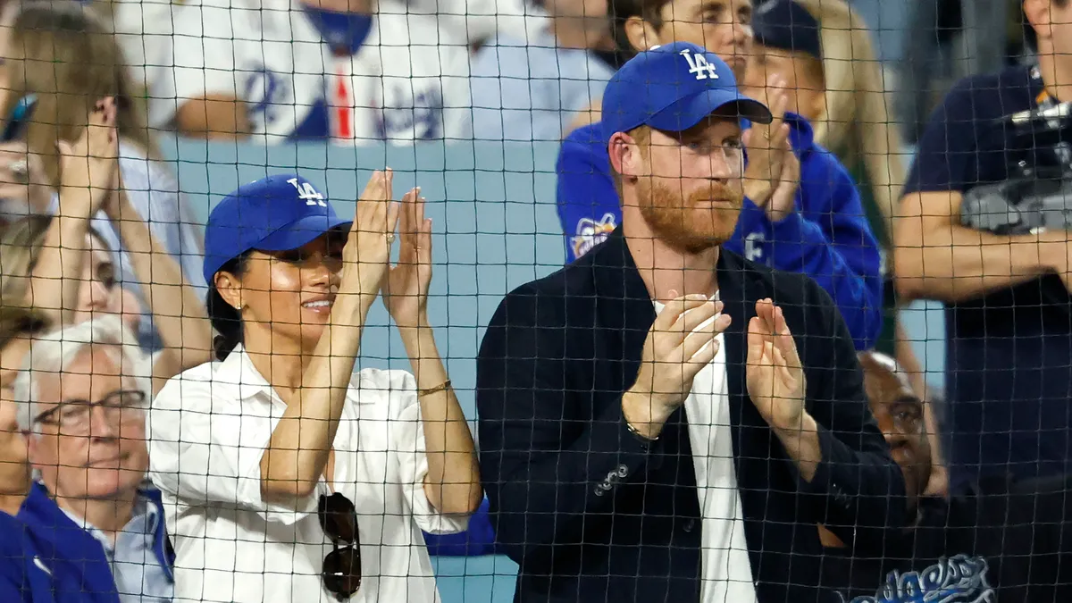 Meghan Markle, Prince Harry enjoy World Series date night