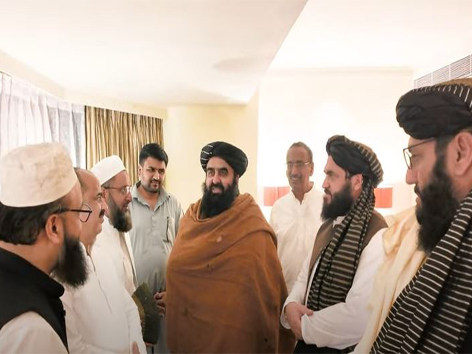 Afghan FM Muttaqi presented with Sheikh-ul-Hind’s shawl