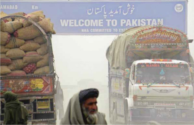 Pakistan resumes Afghan transit trade after 10-day suspension