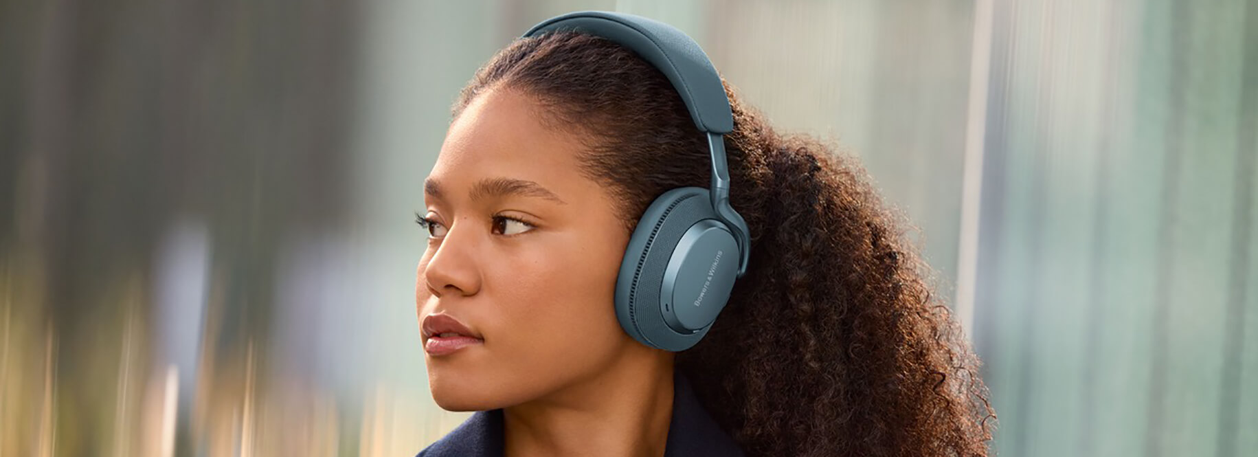 Bowers & Wilkins Intros Px7 S3 Headphones in Frost Blue