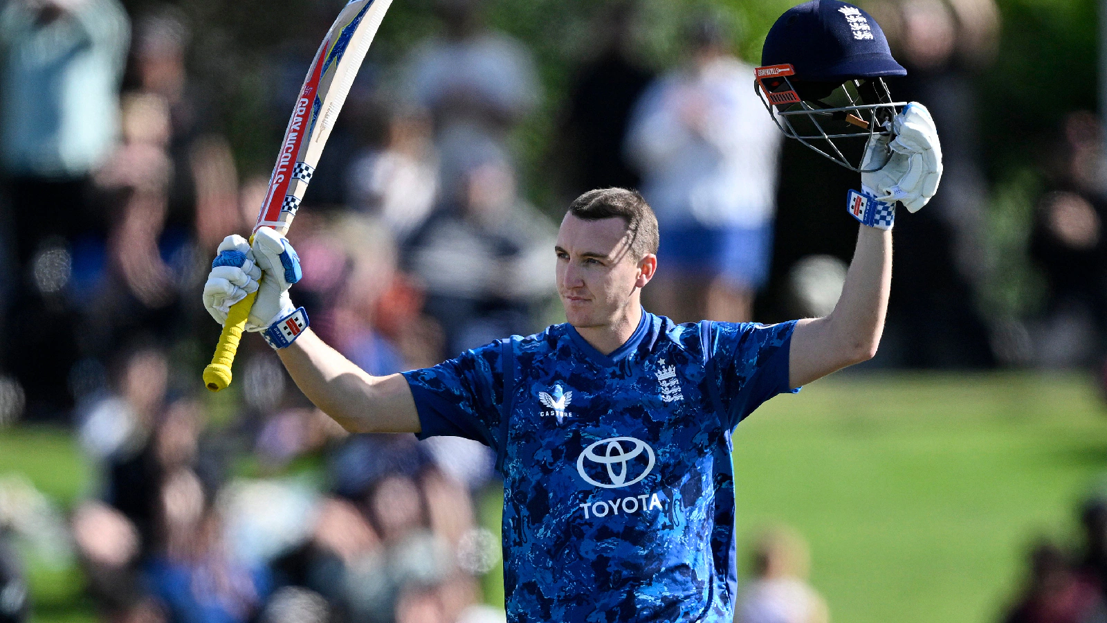 Harry Brook makes 135 but England”s Ashes stars struggle in the first ODI against New Zealand | Cricket News