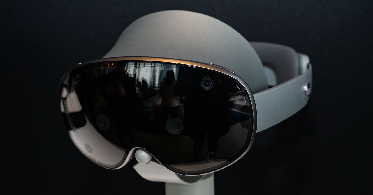 Samsung’s Galaxy XR Mixed Reality Headset Is Here: Price, Release Date, Features