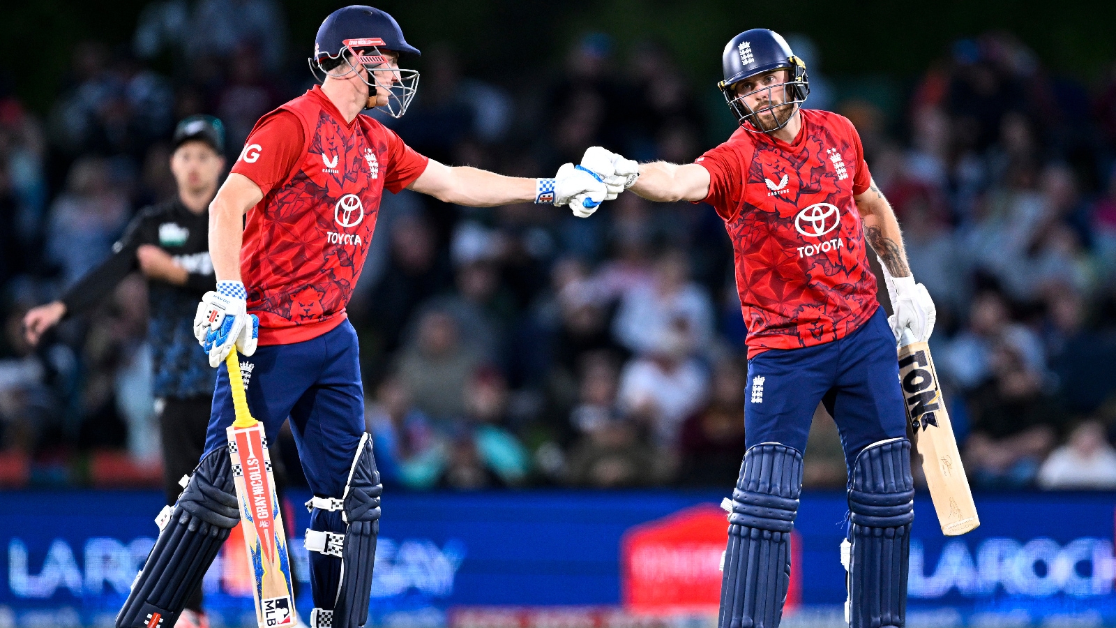 Phil Salt and Harry Brook go large as England beats New Zealand by 65 runs in the 2nd T20 international | Cricket News