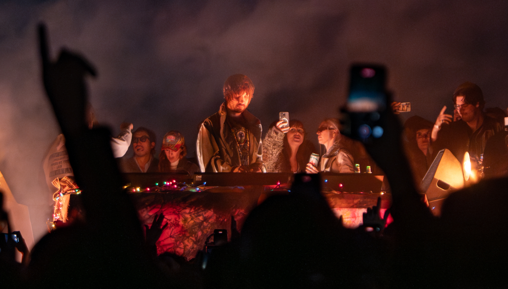 ‘DEADBEAT’ Delivered a Raw Communal Party with Tame Impala and The Dare in Brooklyn — Spotify