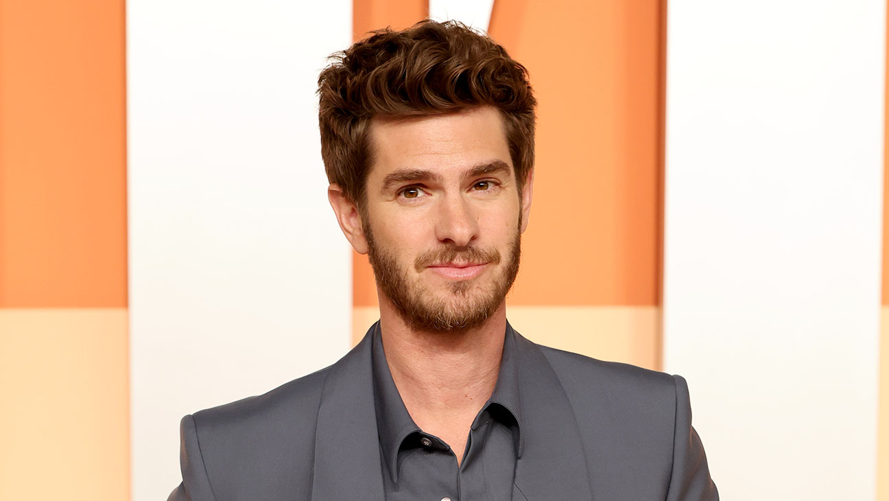 Andrew Garfield Addresses Viral Glasses Look at Golden Globes