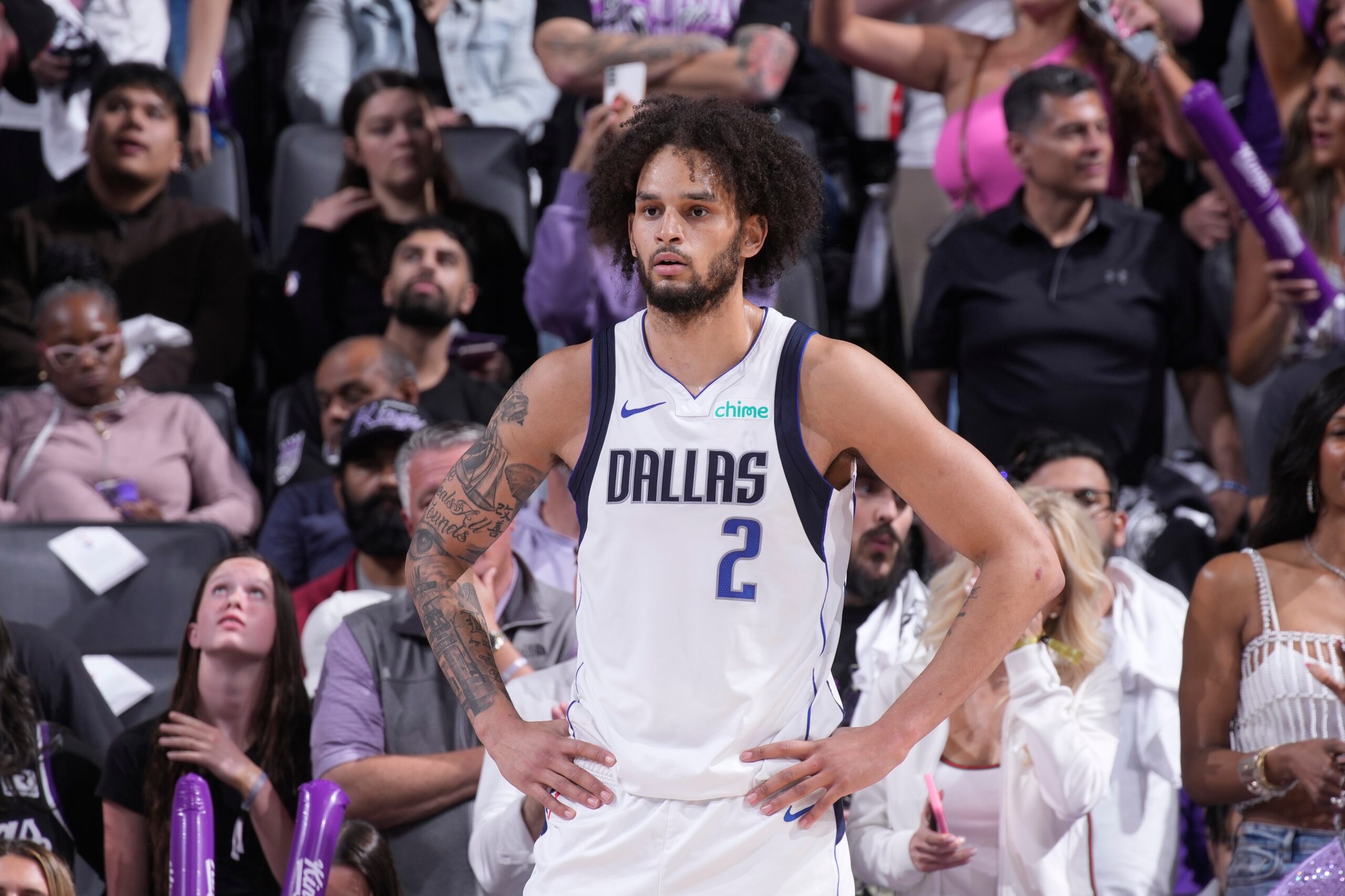 Mavericks exercise team option on Dereck Lively II