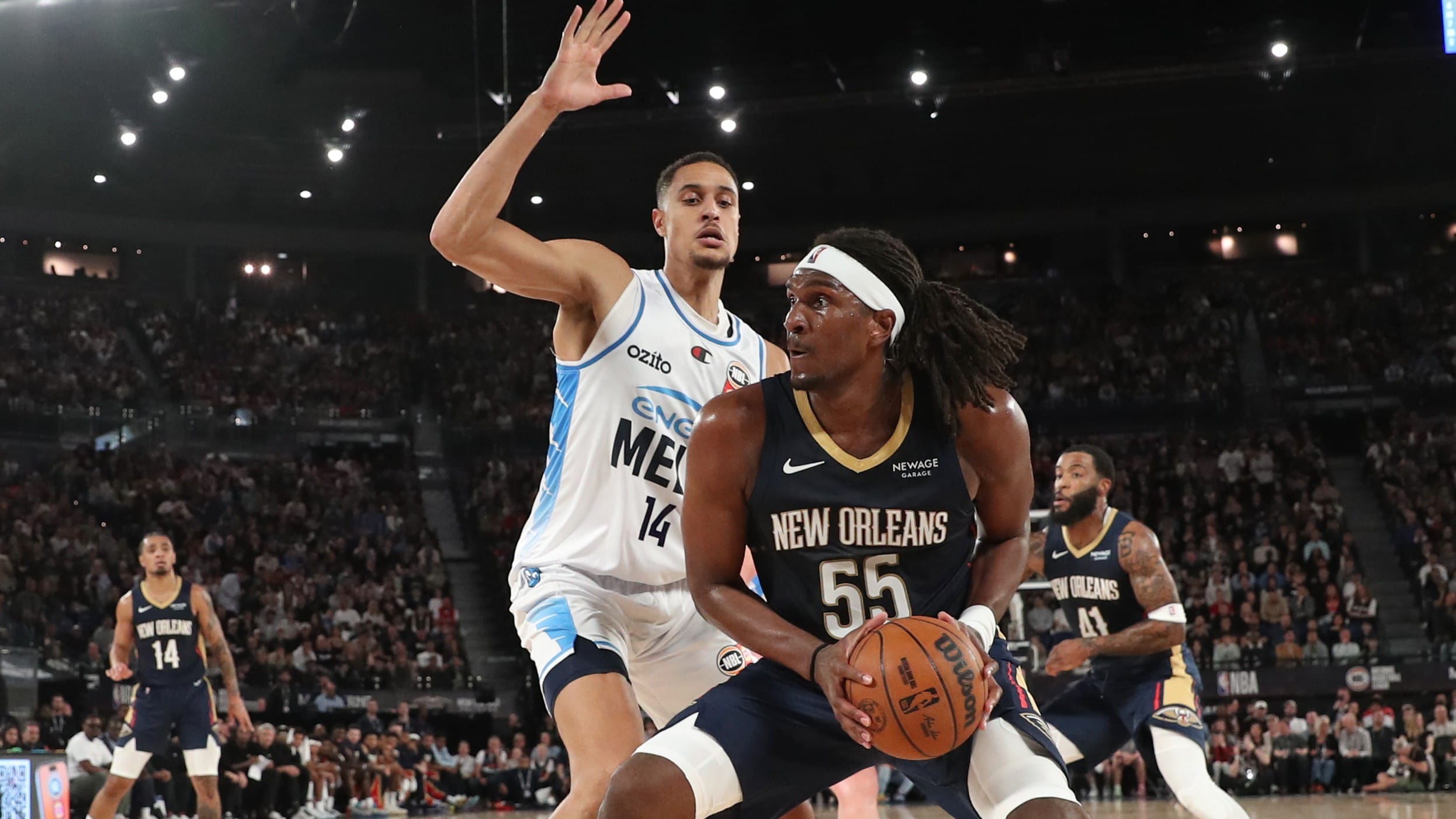Pelicans’ Kevon Looney expected to be sidelined 2-3 weeks with a left knee injury