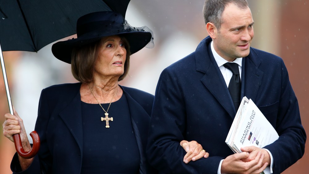 Lady Annabel Goldsmith, British Socialite Behind Annabel’s, Dead at 91