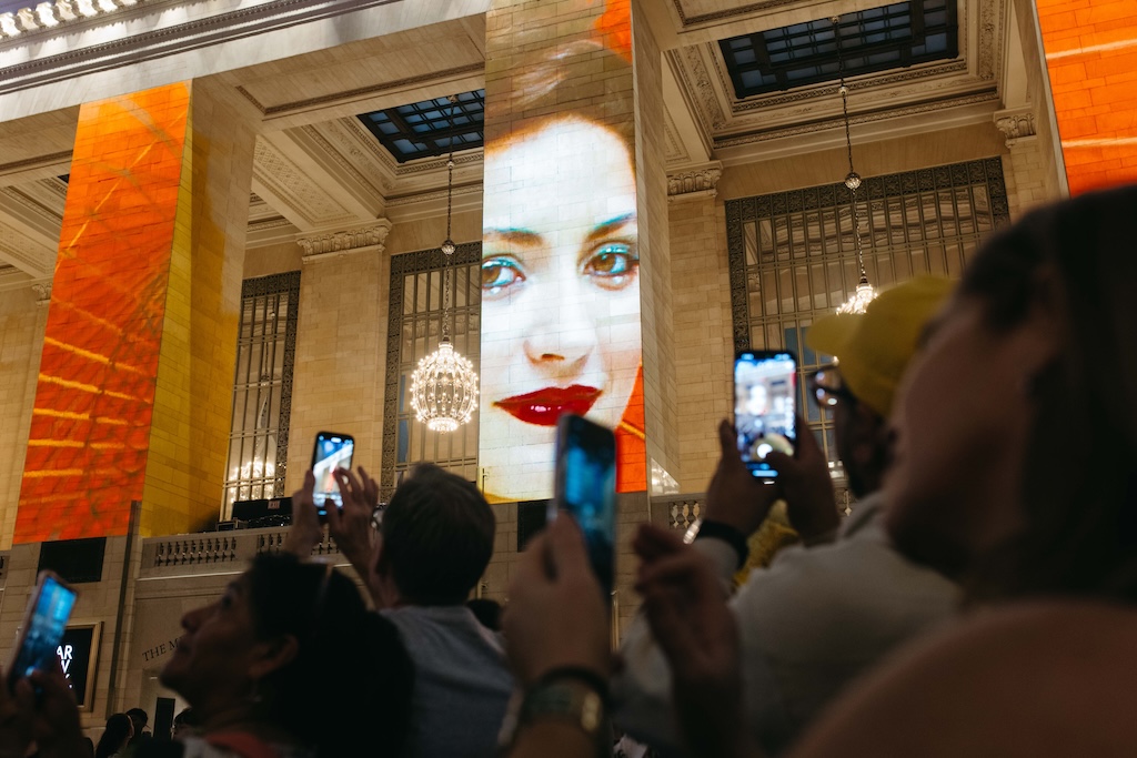 Brandon Stanton’s Dear New York Transforms Grand Central Terminal