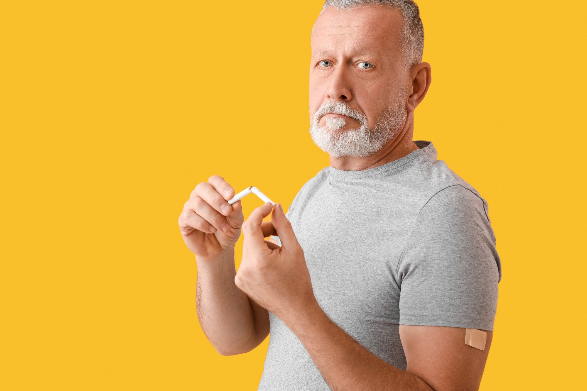Quitting smoking after cancer diagnosis sharply improves survival, study finds