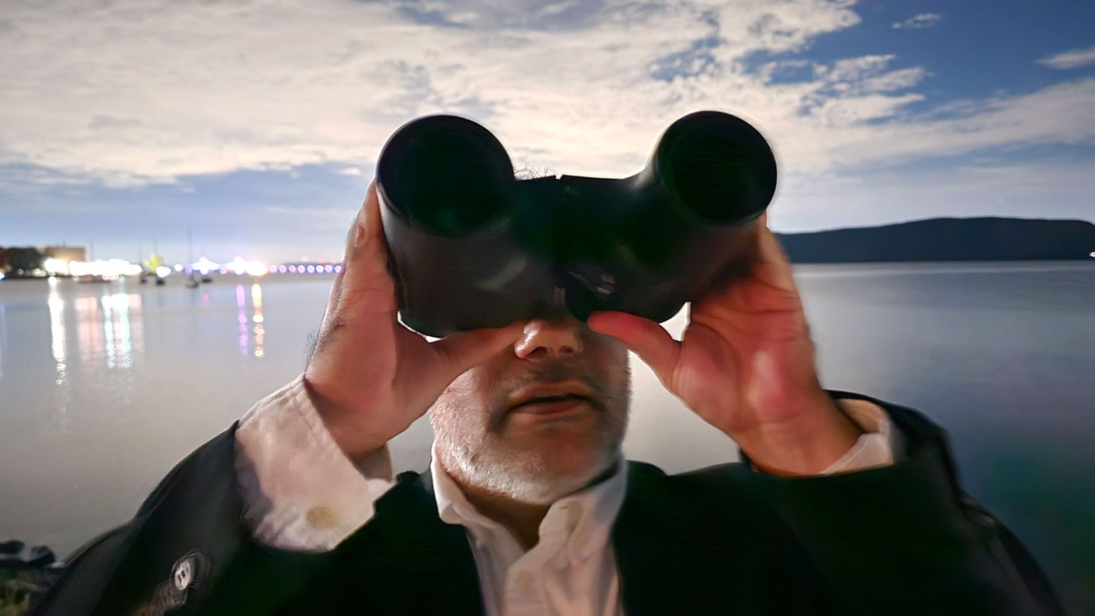 ‘It felt like something out of Star Trek.’ I got a first look at the Unistellar Envision smart binoculars (video)