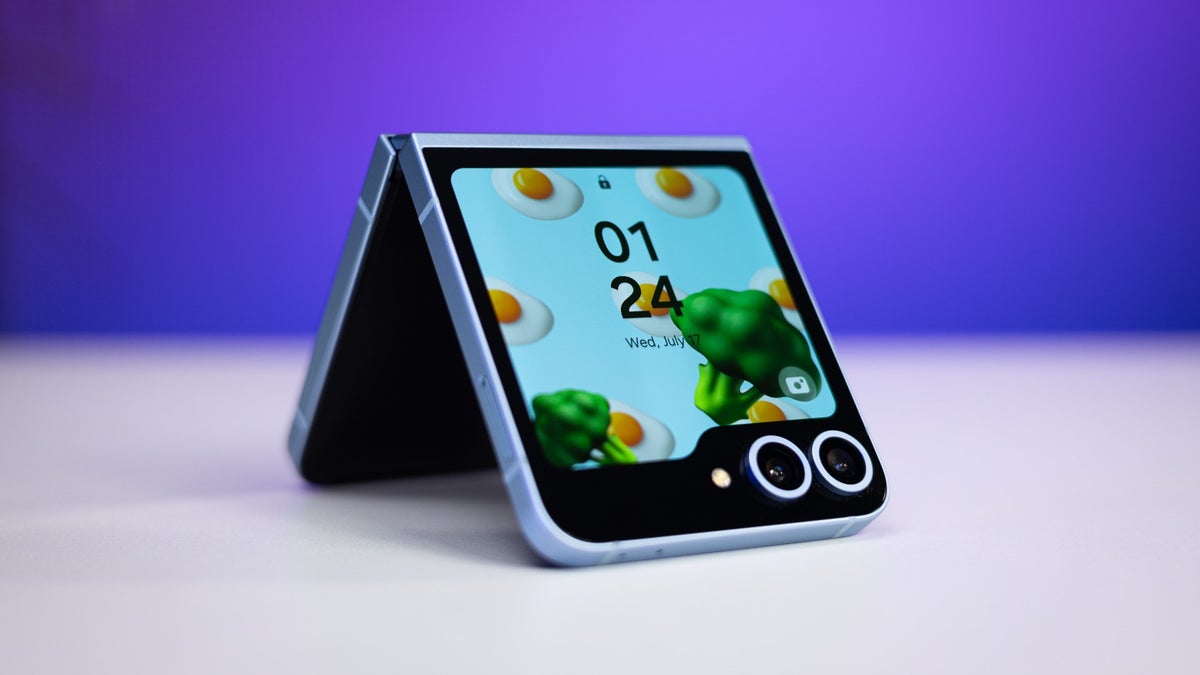 Last year’s Galaxy Z Flip 6 plunges to an unbeatable price at a huge $670 off