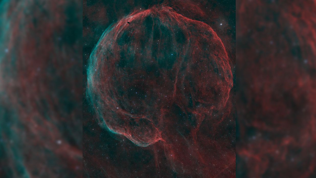 Cosmic ‘brain’ ponders the cosmos in colorful new photo of the Medulla Nebula