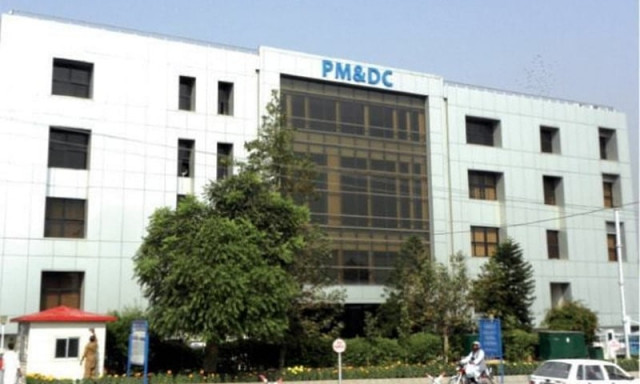 Foreign medical graduates left in limbo as PMDC’s new rules spark confusion and chaos