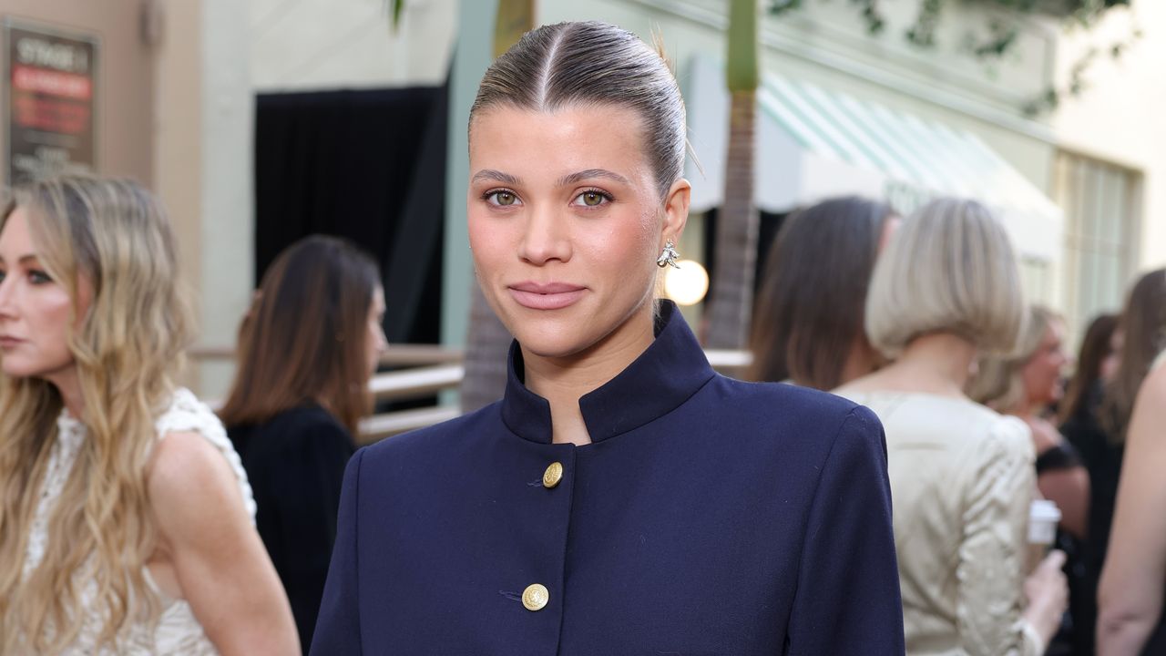 A Pregnant Sofia Richie Grainge Gives Us Clean Girl Beauty at Vogue World 2025: Hollywood