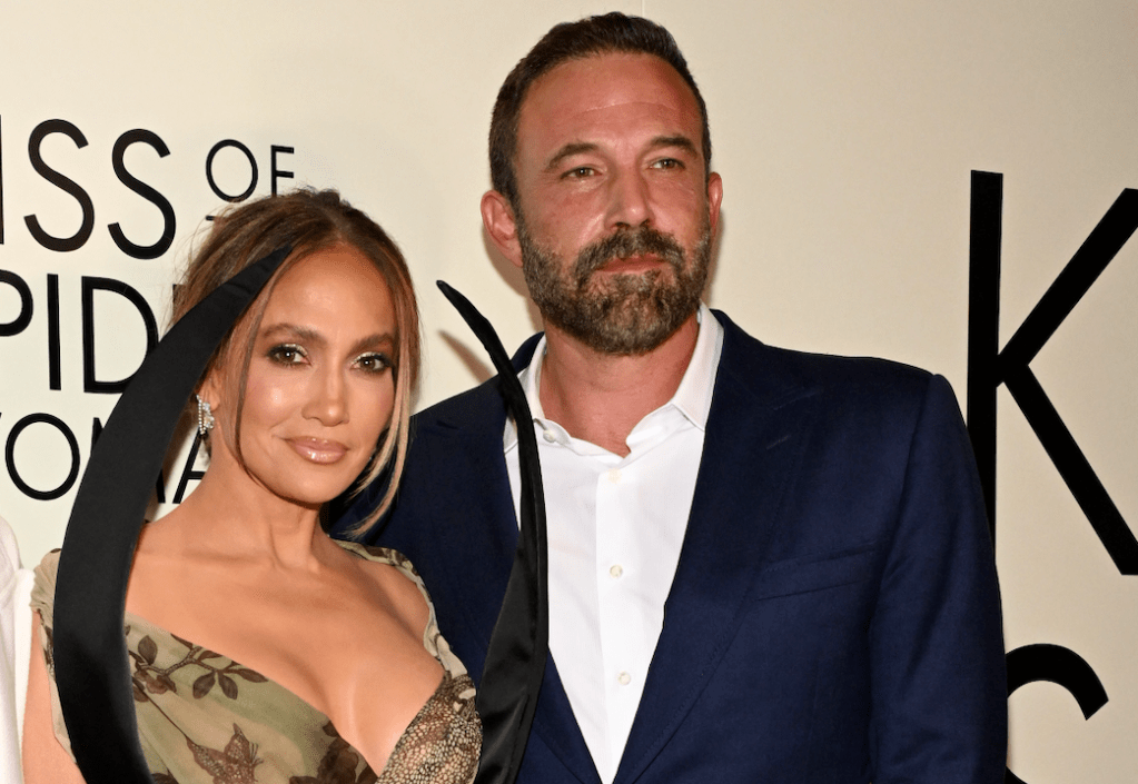 Jennifer Lopez & Ben Affleck Reunite On Kiss Of The Spider Woman Red Carpet