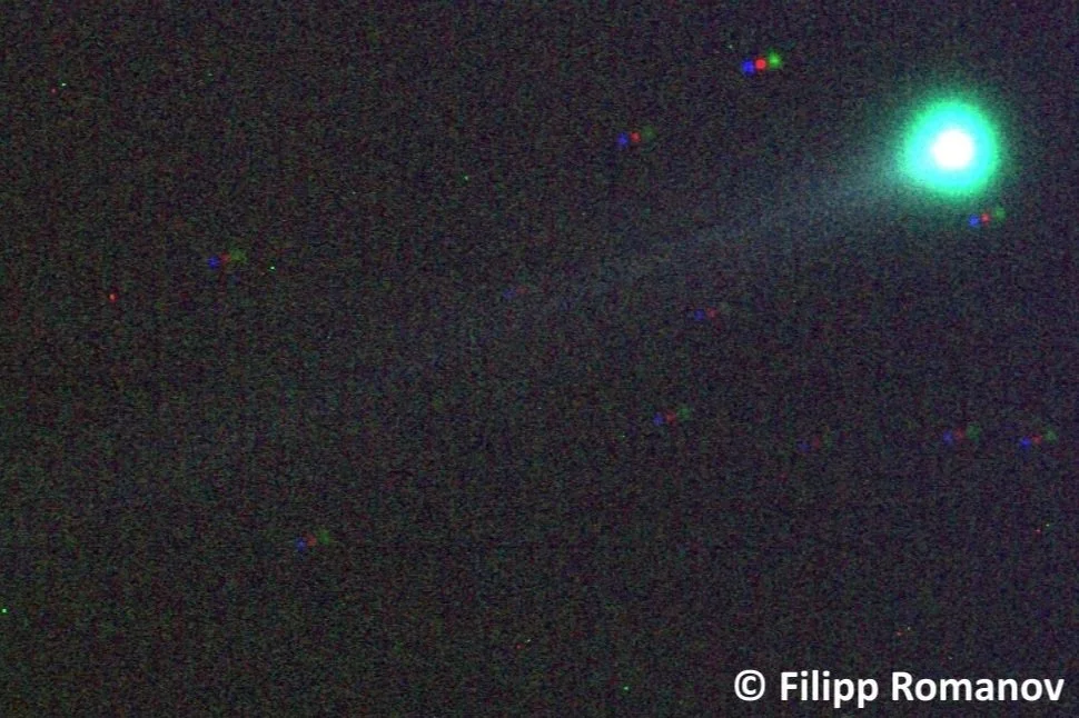 C/2025 R2 (SWAN) surprises with an unexpected brightness surge — The Lamron
