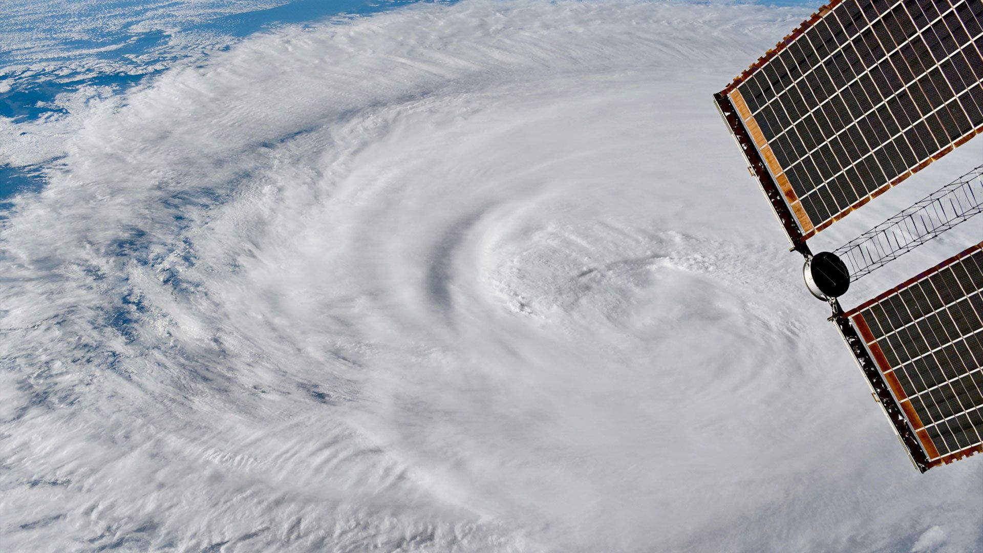 Japanese astronaut eyes typhoon from orbit | On the International Space Station Oct. 6 – 10, 2025