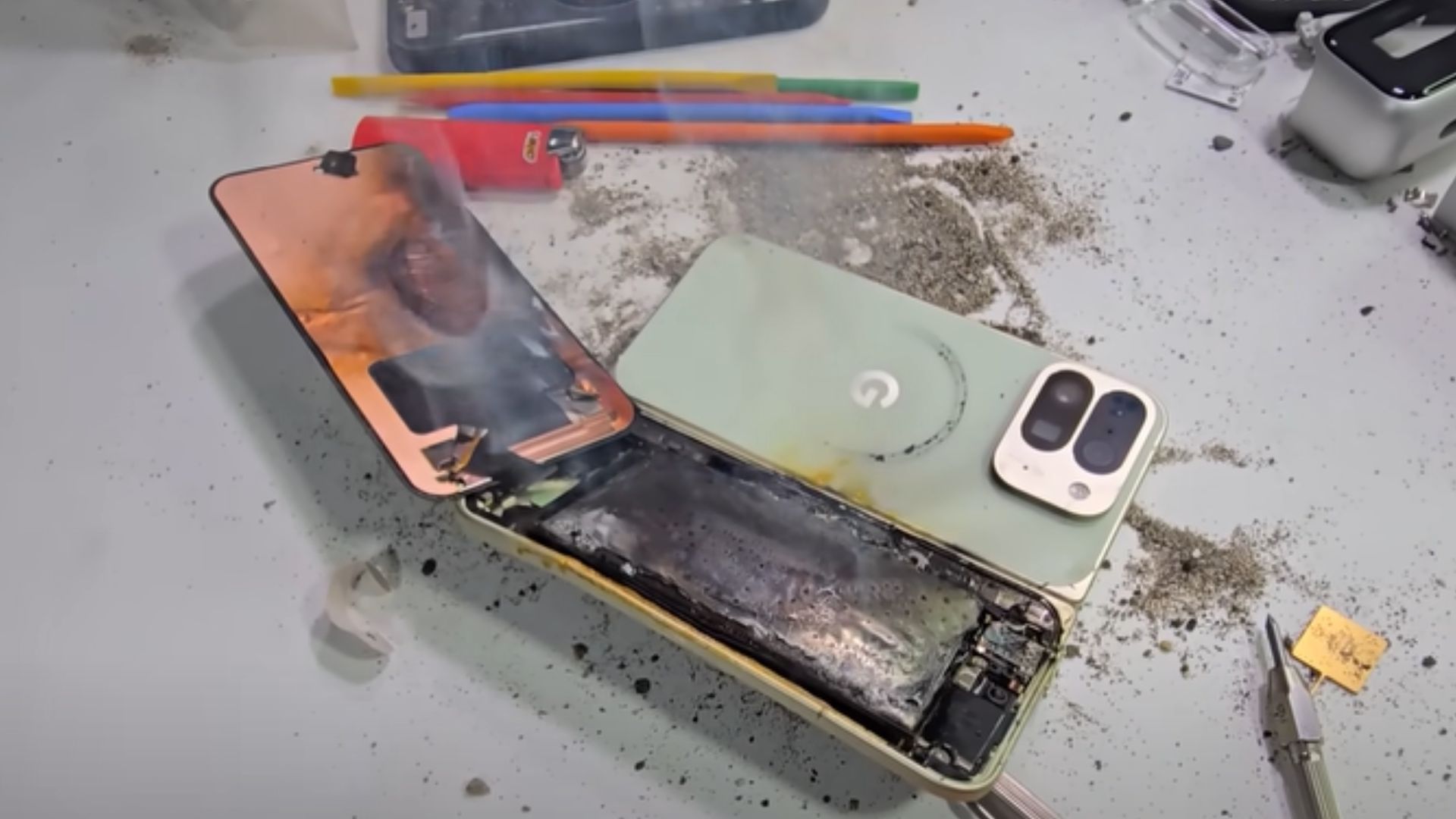 Pixel 10 Pro Fold explodes after bend test, fails durability check