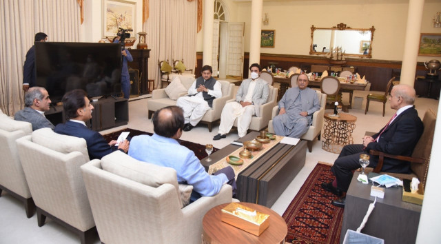 Govt allies set to resume talks
