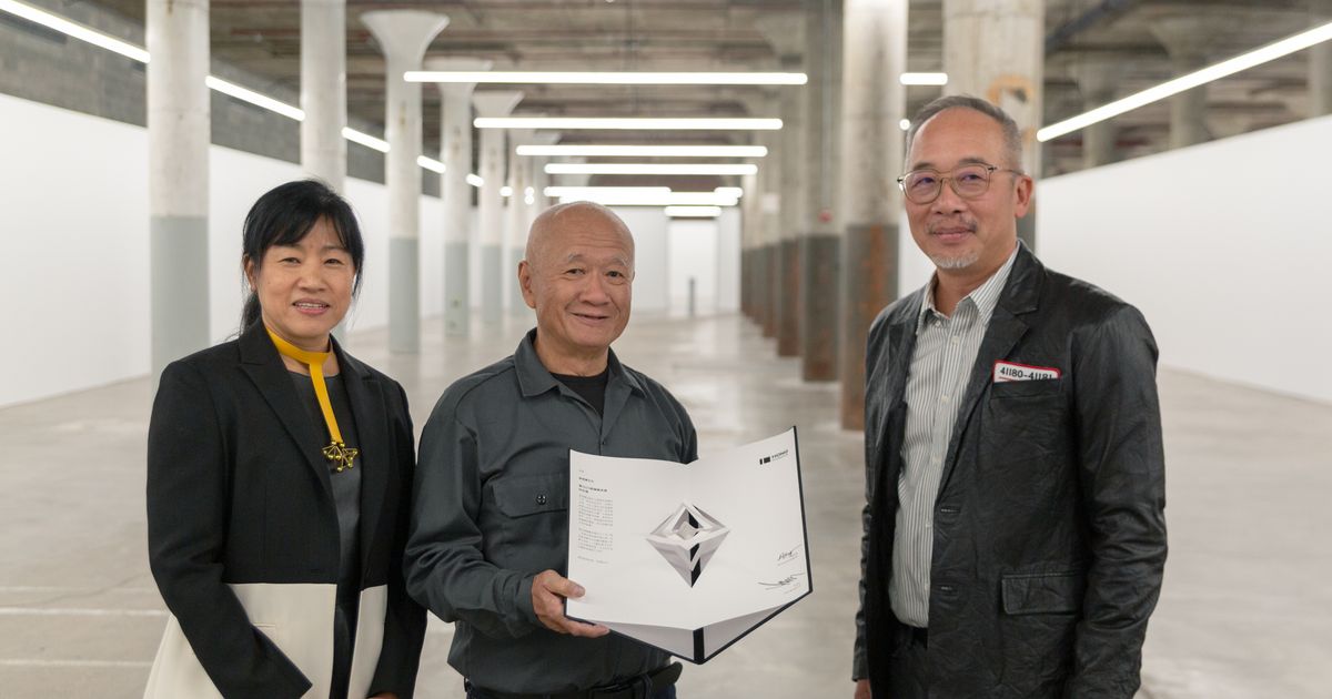 Tehching Hsieh receives Tung Chung Prize Special Achievement Award – Announcements
