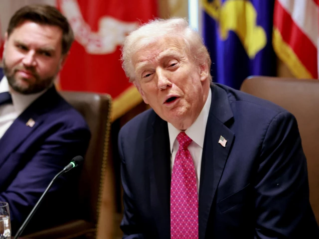Trump calls Pak-Afghan conflict ‘an easy one to solve’