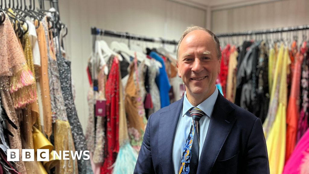 Croydon fashion studio makes Strictly and Wicked stage costumes