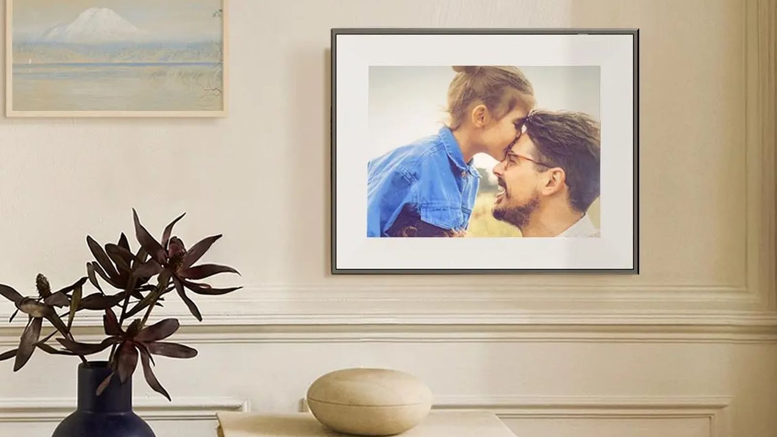 Aura Launches $499 Cordless E-Paper Photo Frame With 3-Month Battery Life