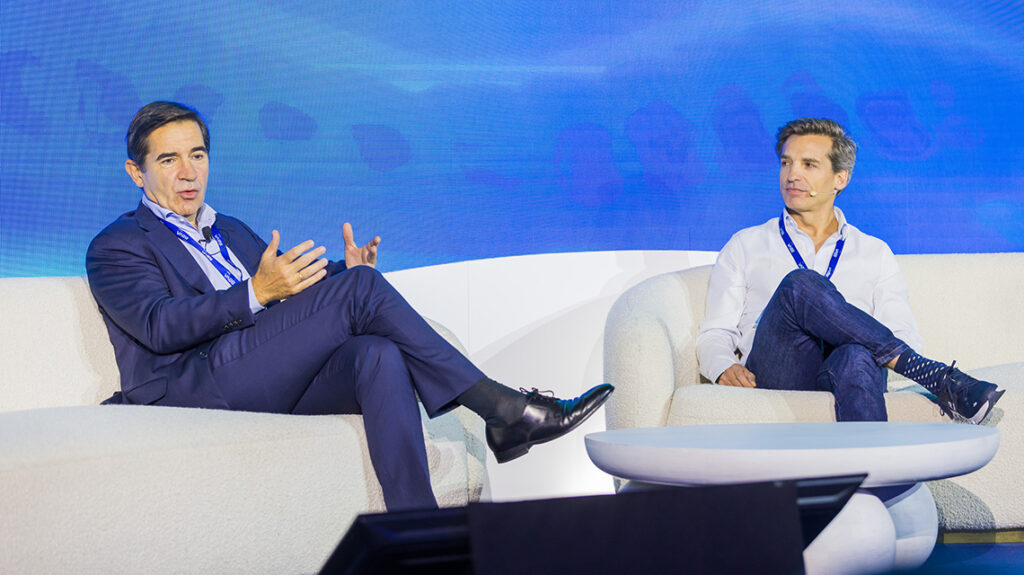 Carlos Torres Vila unveils BBVA’s projects to drive excellence in customer relations through cutting-edge AI