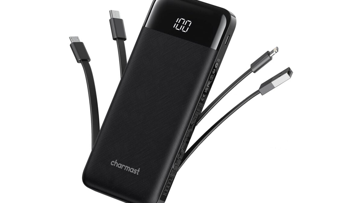 Amazon Now Clears Out 10000mAh Portable Charger with Built-in Cables, Stock Is Flying Off the Shelves