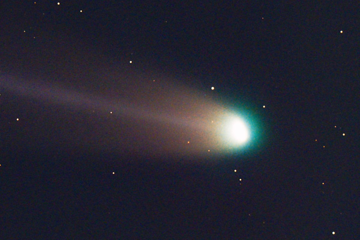 Now’s your best chance to see Comet Lemmon and autumn’s top meteor shower. Here’s how