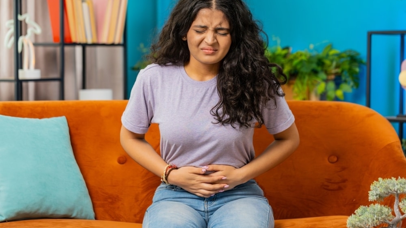 Gynaecologist shares 5 practical ways to relieve cramps: Drink warm water infused with fennel seeds, do this yoga asana