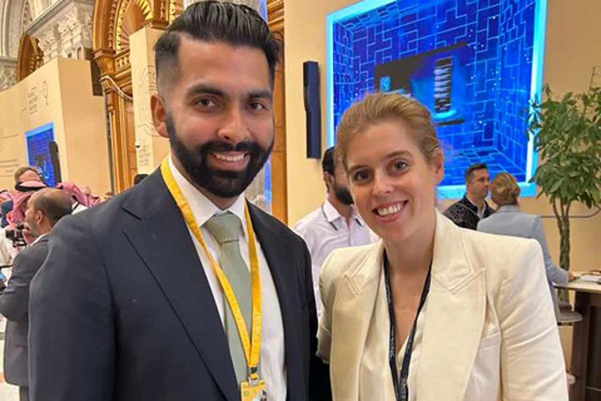 Princess Beatrice’s Name Tag Features an Error amid Father Prince Andrew’s Royal Title Turmoil