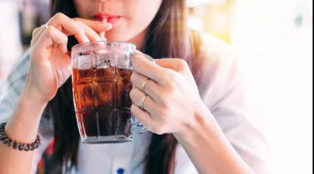 Daily soft drink consumption linked to depression risk, new study reveals