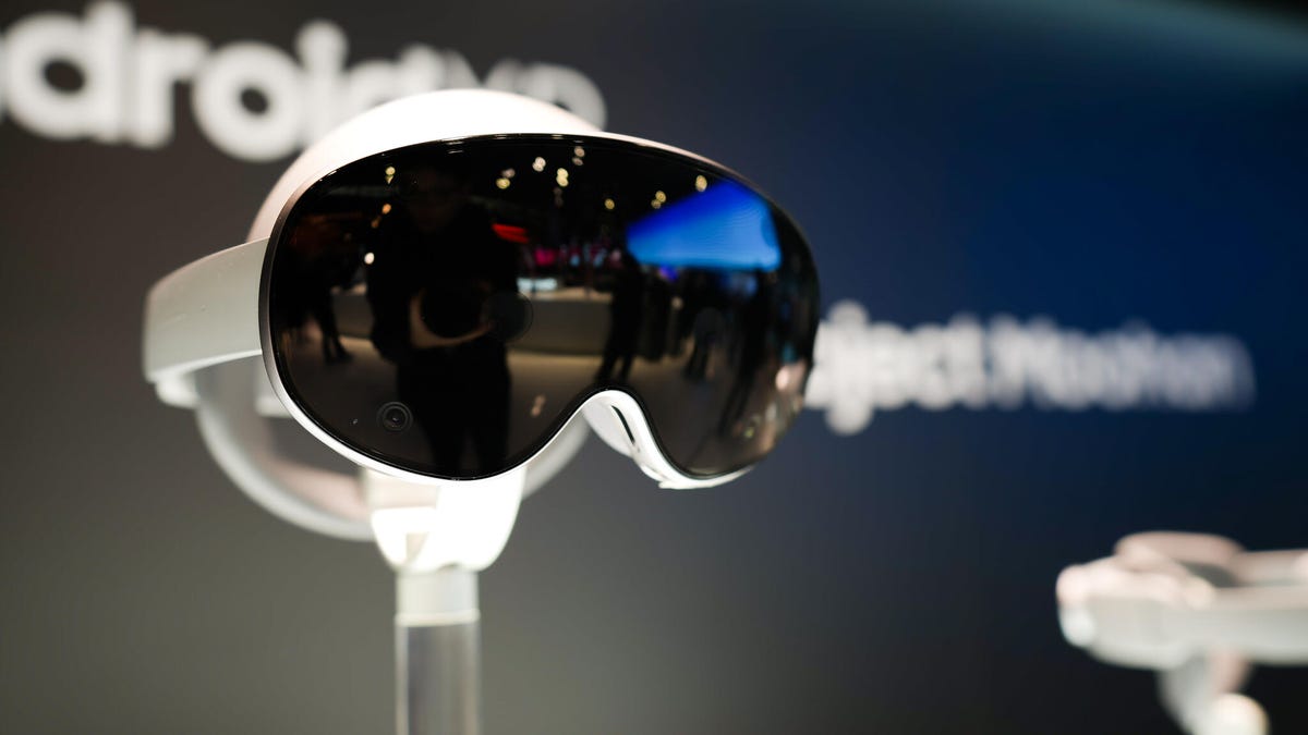 Samsung offers $100 instant deal to new XR headset users ahead of Unpacked