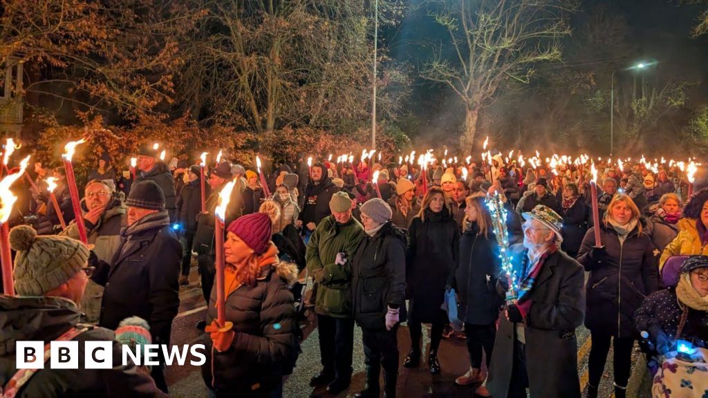 Torch parade to remember loved ones reaches 25th milestone