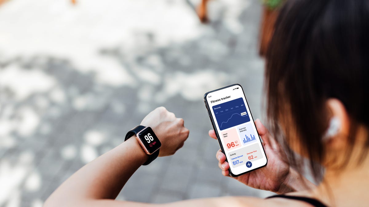 5 Pieces of Fitness Tech Personal Trainers Recommend for Your Well-Being