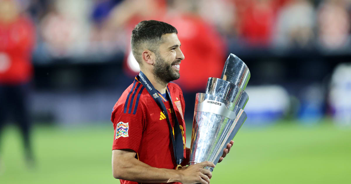Jordi Alba to retire from football at the end of 2025