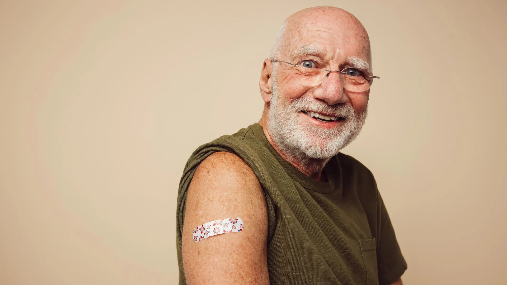 Cancer patients who got a COVID vaccine lived much longer