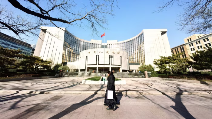 Chinese tech giants pause stablecoin plans after Beijing steps in