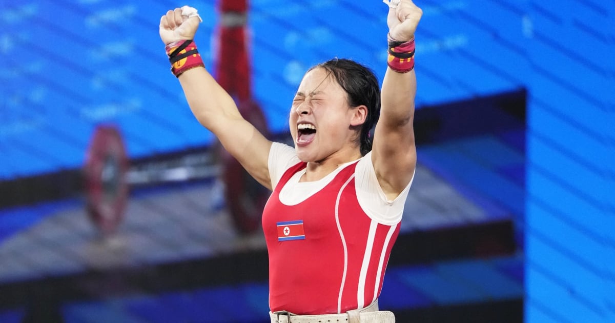 Ri Song-gum sweeps gold medals on opening day, sets world record