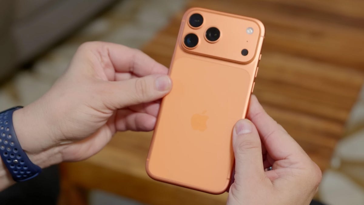 iPhone 17 Preorders Spike and Overall Phone Sales Aren’t Slowing Down Despite Tariffs