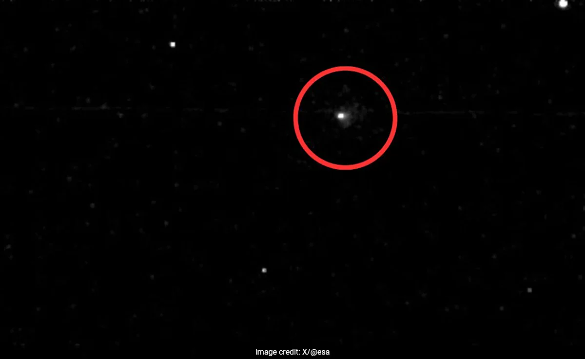 Mars Orbiters Take Rare Images of Interstellar Comet 3I/ATLAS Zooming Past Red Planet