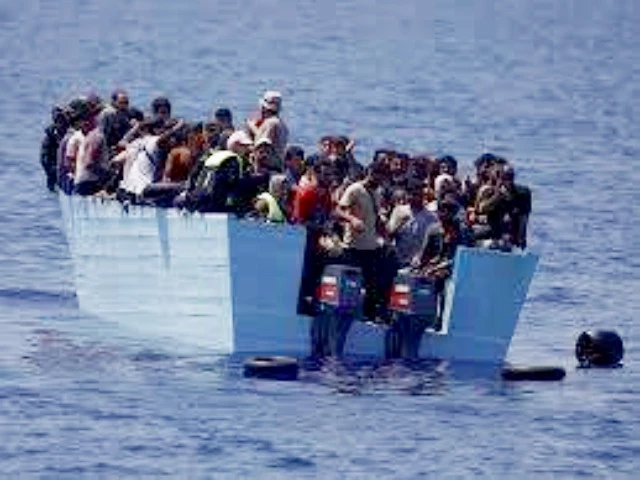 12 Pakistanis survive shipwreck off Libya