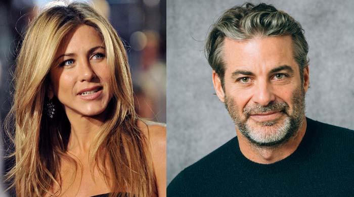 Jennifer Aniston, Jim Curtis talks about marriage?