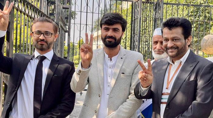 ‘Chaiwala’ Arshad Khan’s CNIC unblocked