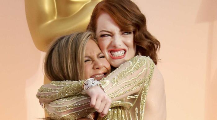 How Emma Stone got Jennifer Aniston’s permission to use likeness in ‘Bugonia’