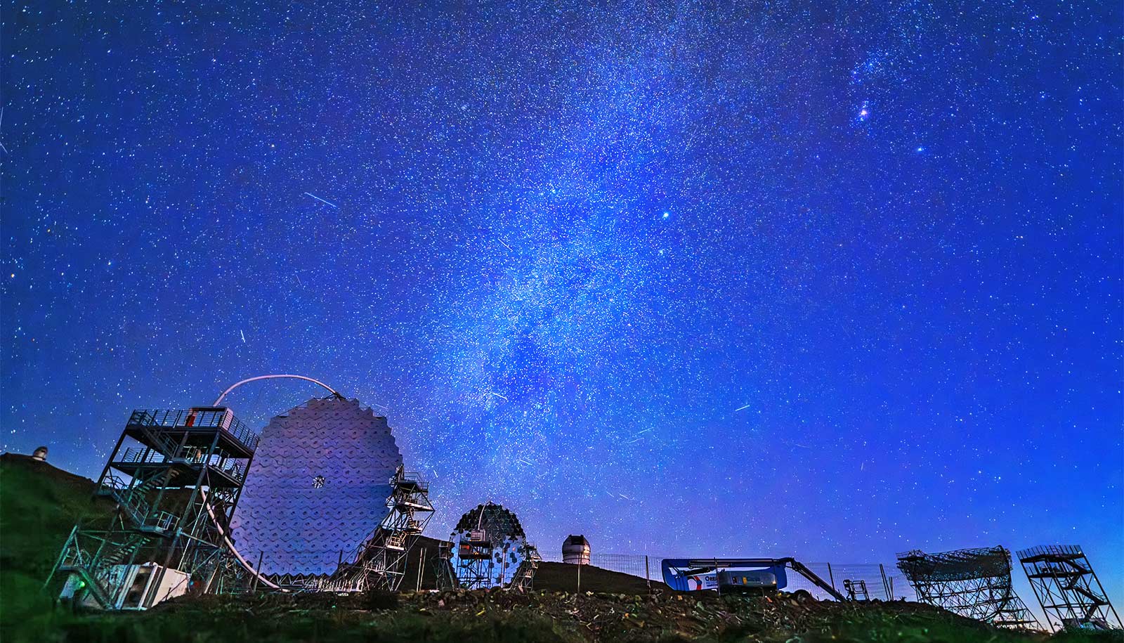 Mysterious Milky Way glow could be evidence of dark matter