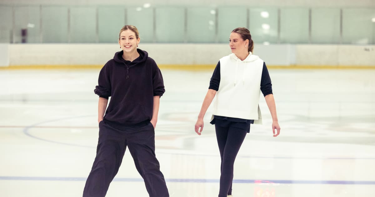 Let’s move? Gracie Gold and sister Carly